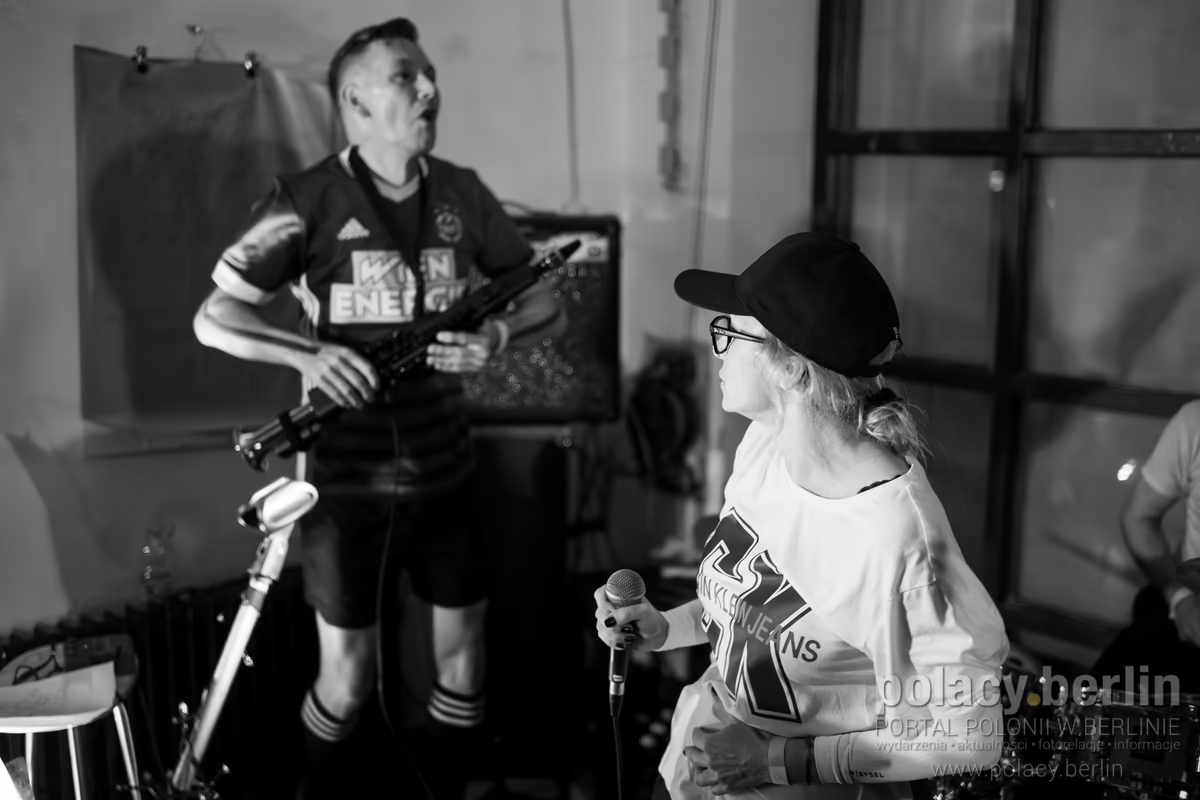 
<span>Don't Shelest - Schokoladen Hoffest</span>
